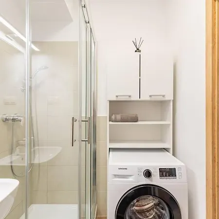 Cityscape Oasis: Active Heaven Apartamento