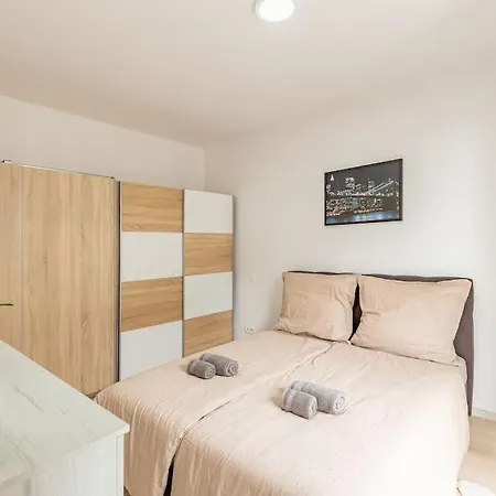 Cityscape Oasis: Active Heaven Apartamento *