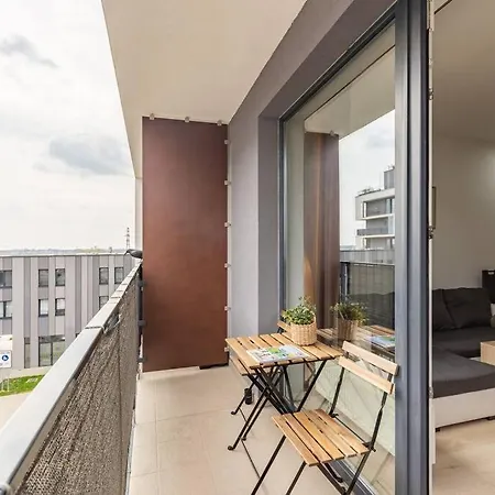 Cityscape Oasis: Active Heaven Apartamento