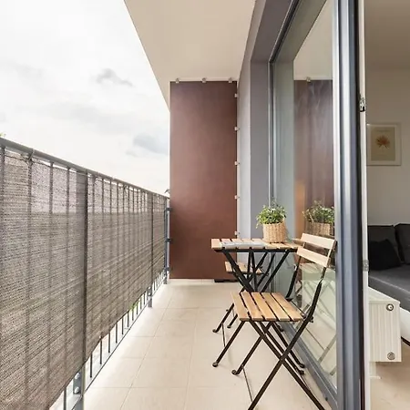 Cityscape Oasis: Active Heaven Apartamento