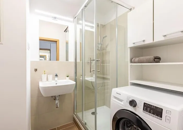 Cityscape Oasis: Active Heaven