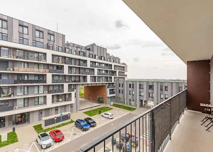 Cityscape Oasis: Active Heaven Appartamento Bratislava