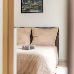 Lägenhet Cityscape Oasis: Active Heaven Bratislava